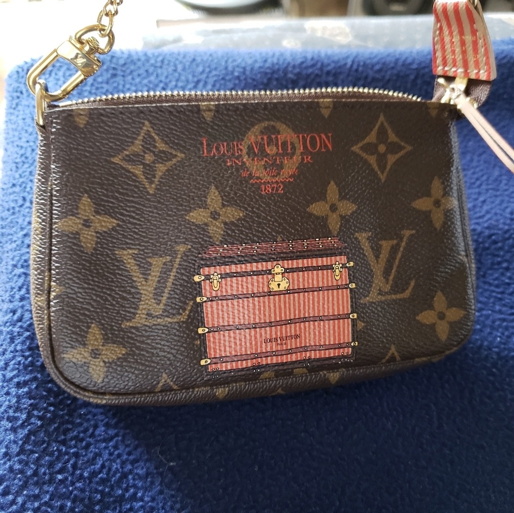 Rare Louis Vuitton Inventeur mini poche